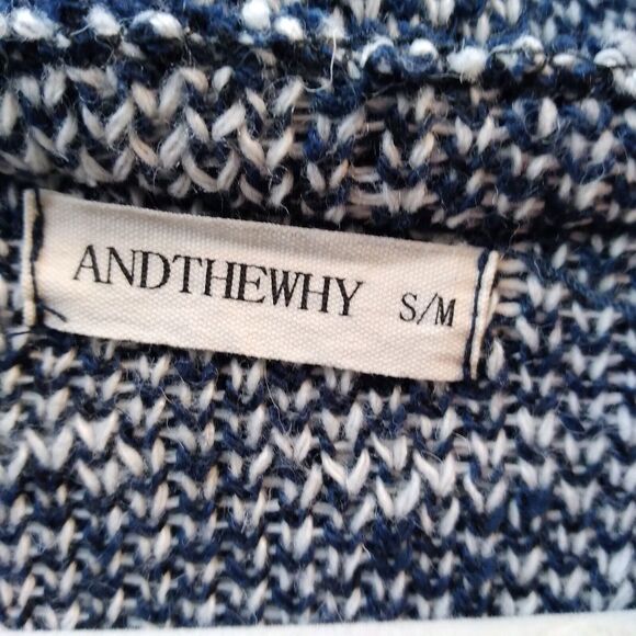 Andthewhy size S/M hooded knit open front cardigan blue white jacquard - Picture 4 of 8